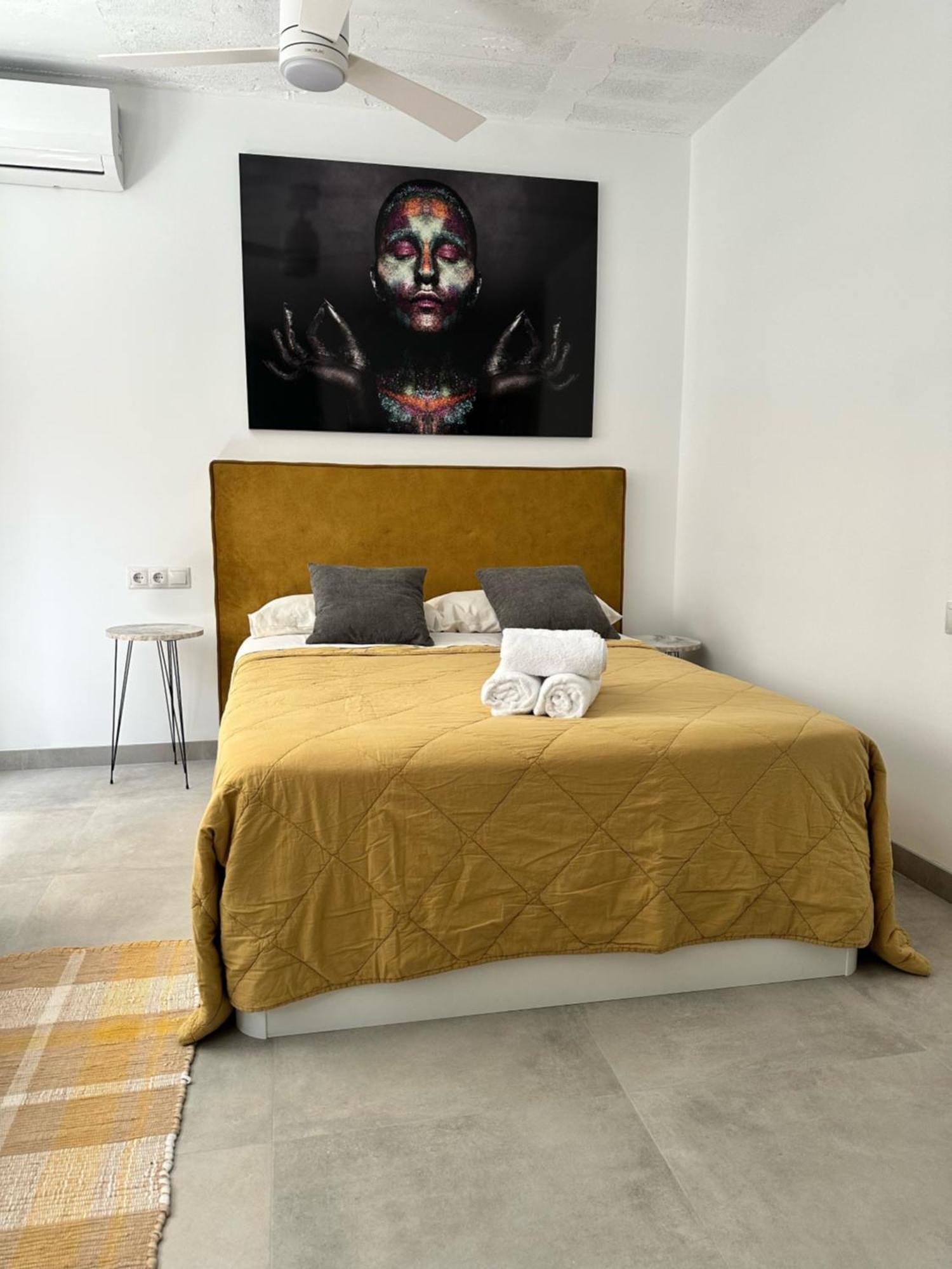 Loft Alexa Apartment อาลิกันเต ภายนอก รูปภาพ